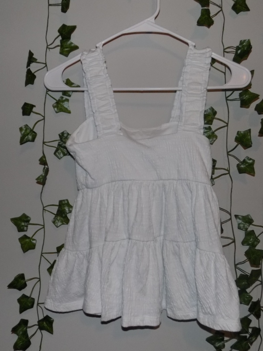 SO Ruffled Tank - Picture 2 of 2